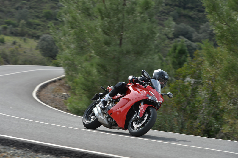 Illustration for article titled 2017 Ducati SuperSport: Classic Ducati Without The Pain